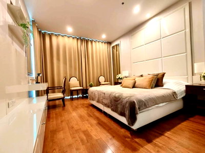 Condos for sale : On Sale The Address Chidlom Luxury Condo