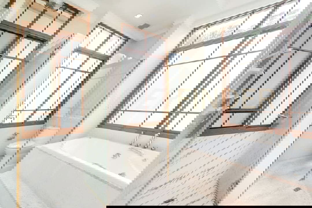 picture Super Luxury house Prime Sukhumvit 67 1 bedroom, for rent - 18/34