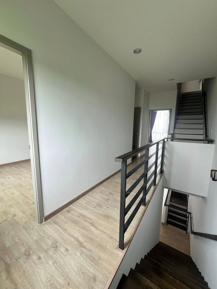 รูป ให้เช่า! ทาวน์โฮม 3.5 ชั้น หลังมุม Premium Place พหลโยธิน-รามอินทรา (220 ตร.ม.) โซลาร์เซลล์, ใกล้ BTS สายหยุด (จดบริษัทได้) - รูปที่ 7/14