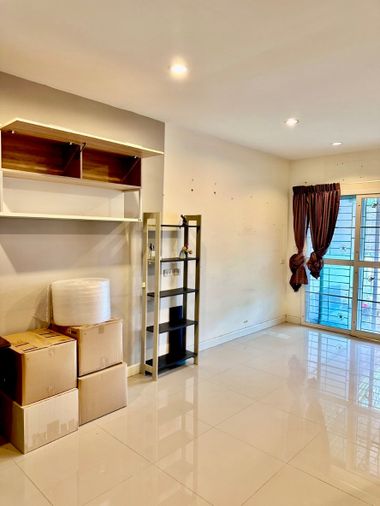 3-bed townhouse for sale, 110 sqm, 27.8 sq wah, VILLETTE LITE PATTANAKARN 38