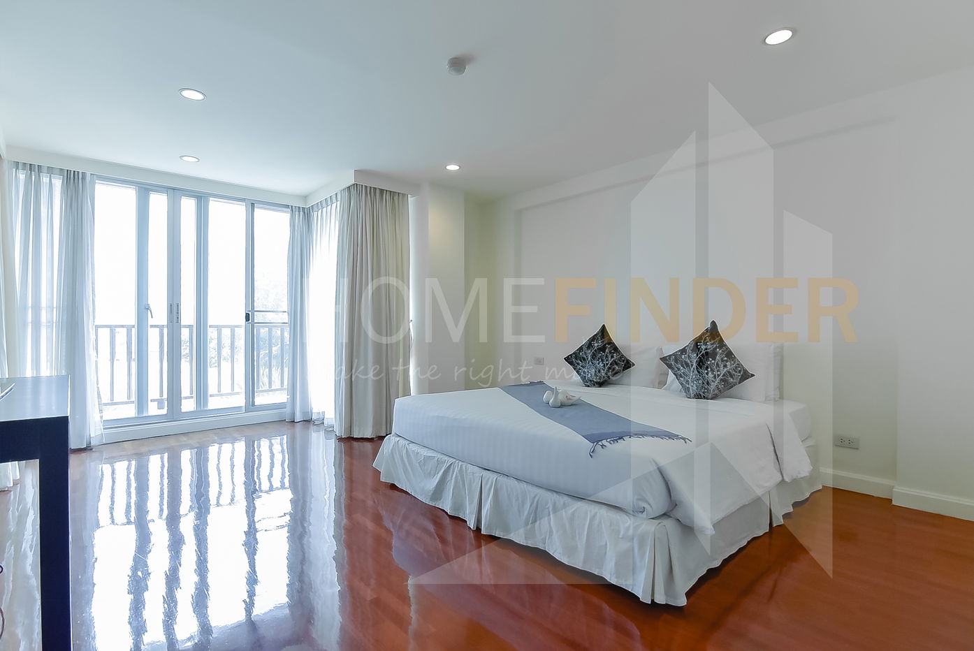 picture Sathorn Gallery Residences 3 bedrooms, for rent - 25/37