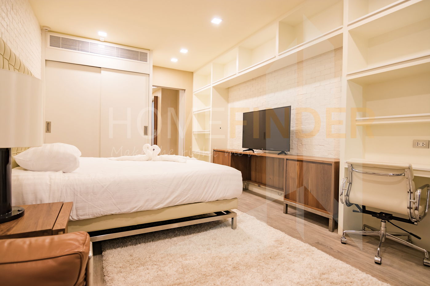 รูป Penthouse Condominium 2 4 bedrooms, for rent - รูปที่ 35/136