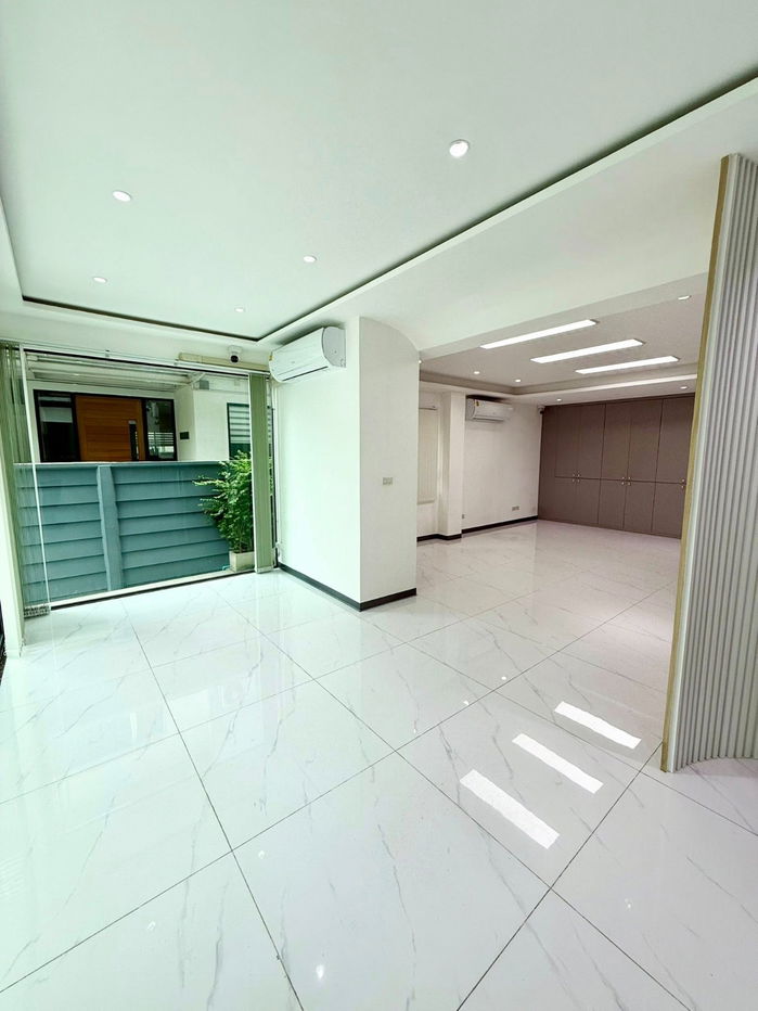 รูป ให้เช่า! Home Office 4 ชั้น B Square พระราม 9 - เหม่งจ๋าย (50.9 ตร.ว. / 500+ ตร.ม.) รีโนเวทหรู! - รูปที่ 6/19