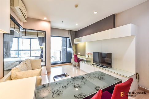 Ideal City Living at a Great Price Urbano Absolute Sathon-Taksin near BTS Krung Thonburi