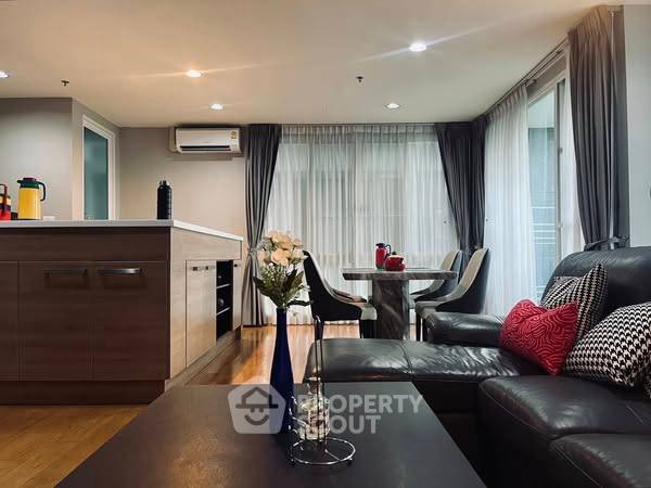 รูป คอนโด 2-ห้องนอน ที่ วิลล่า สิกขรา คอนโดมิเนียม ใกล้ พร้อมพงษ์ (ID 2338099) - รูปที่ 2/15