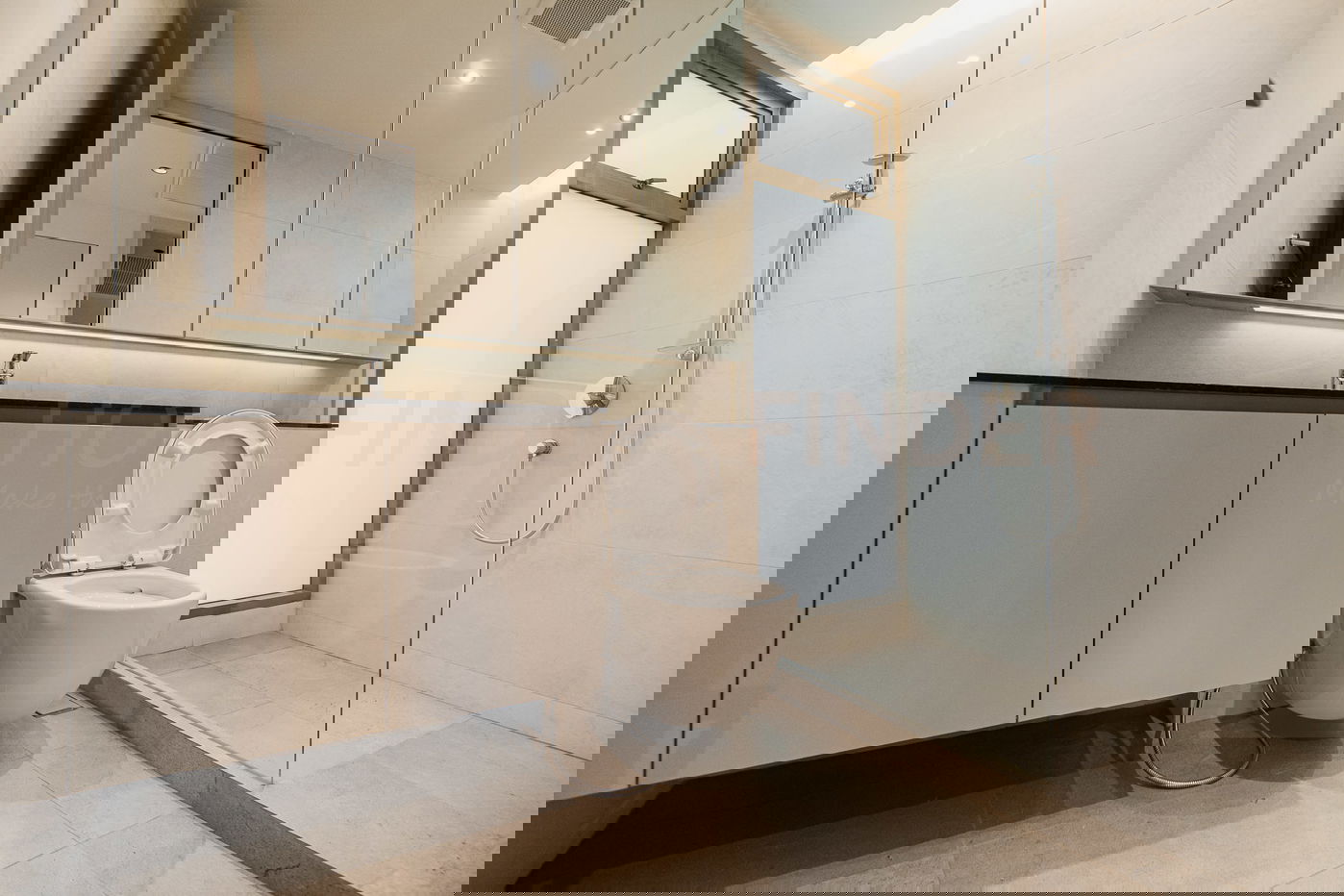 picture Supreme Legend Condominium 2 bedrooms, for sale - 8/14