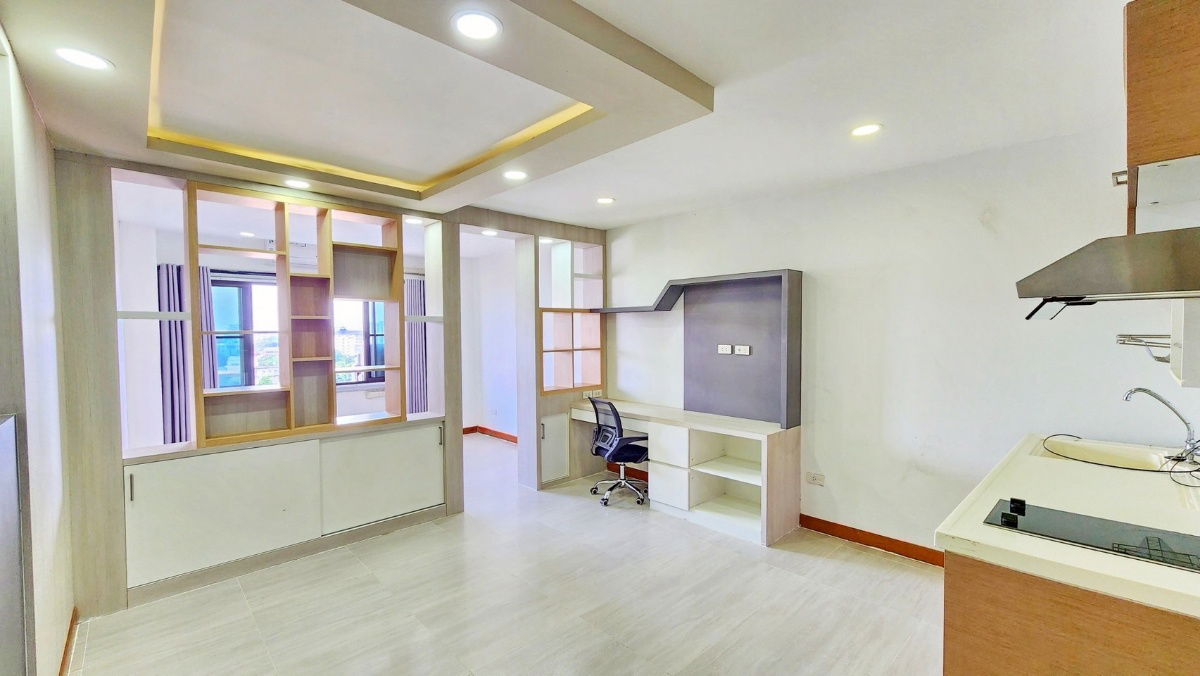picture Condo for sale with   1 bedroom, 1 bathroom and   1 kitchen.    - 9/16