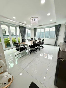 4-Story Luxury Home Office B Square Rama 9 - Meng Jai (50.9 sq.wa. / 500+ sq.m.) Fully Renovated!