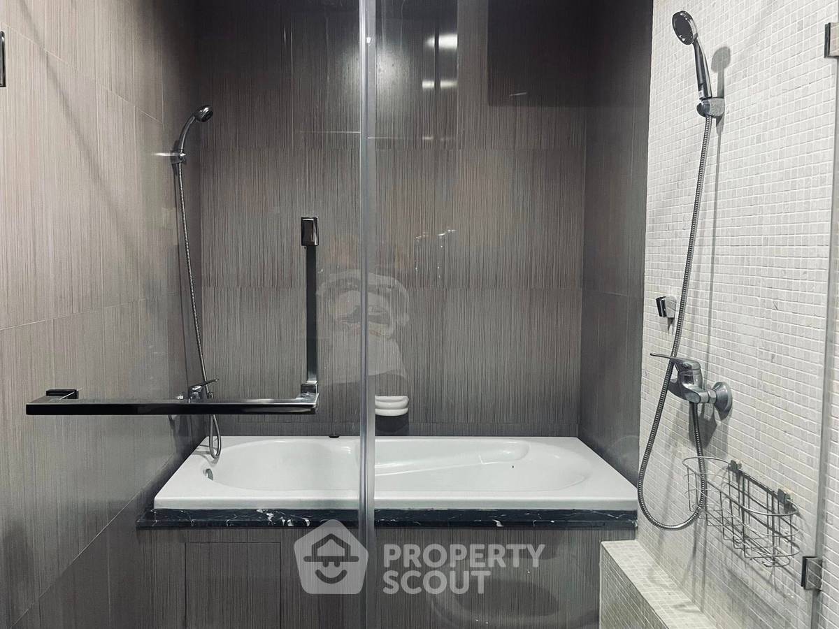 รูป คอนโด 2-ห้องนอน ที่ วิลล่า สิกขรา คอนโดมิเนียม ใกล้ พร้อมพงษ์ (ID 2338099) - รูปที่ 13/15