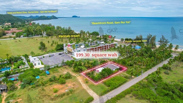 บ้านพร้อมที่ดิน ติดหาดสามร้อยยอด เพียง 30 เมตร ไม่ไกลจากแหล่งท่องเที่ยวและแหล่งของกิน