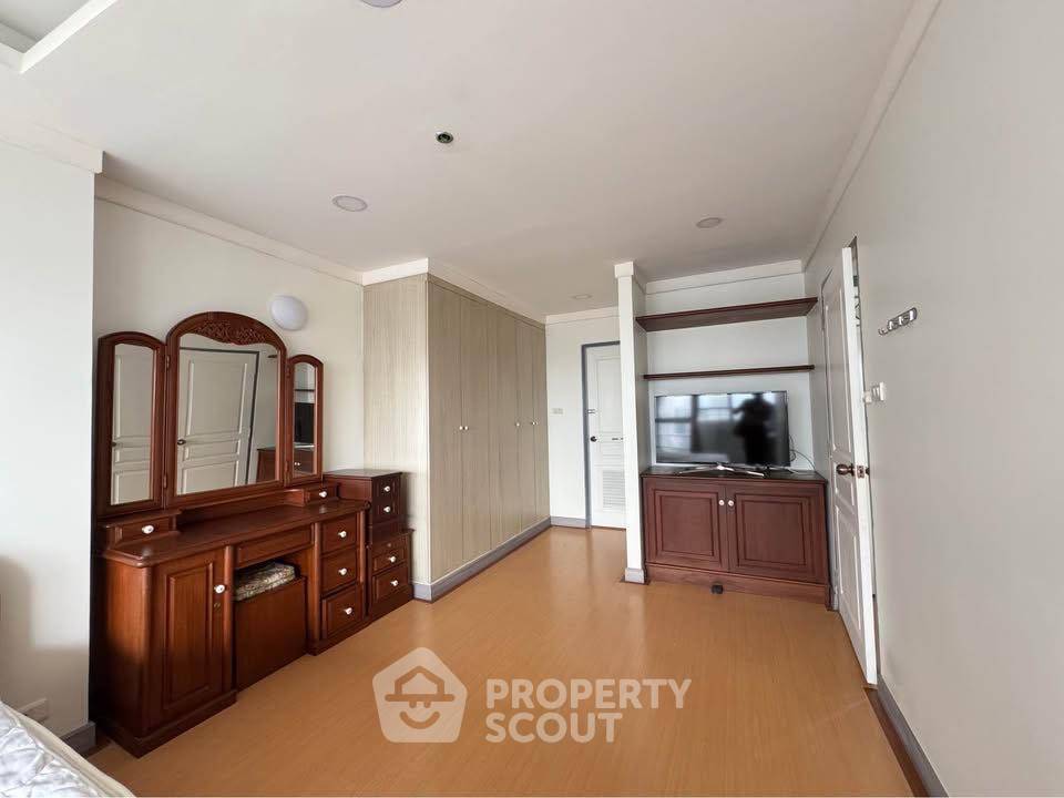 รูป คอนโด 3-ห้องนอน ที่ เดอะวอเตอร์ฟอร์ด ไดมอน ทาวเวอร์ สุขุมวิท ใกล้ BTS พร้อมพงษ์ (ID 2337956) - รูปที่ 5/20