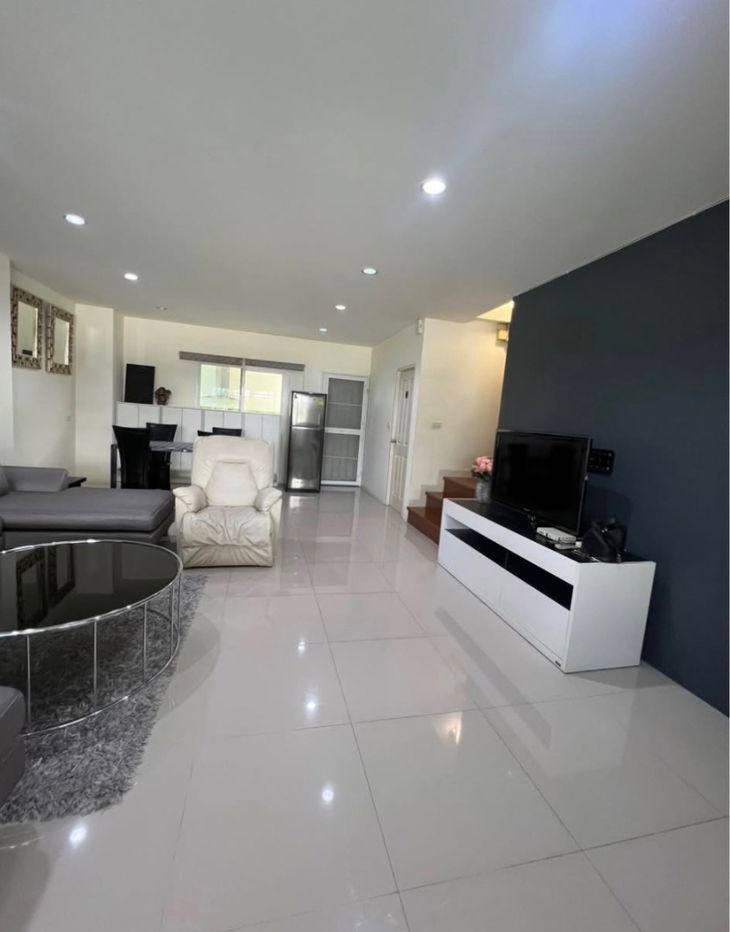 รูป #R6829 🎉 061068 ให้เช่าบ้าน The Exclusive Townhome (Nuan Chan 56) - รูปที่ 4/17