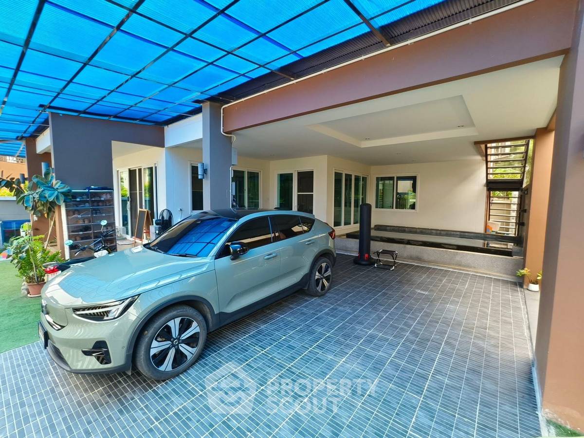 รูป บ้าน 5-ห้องนอน ที่ หมู่บ้านซื่อตรงเซรีน ใน บางเสร่ (ID 2144225) - รูปที่ 9/16