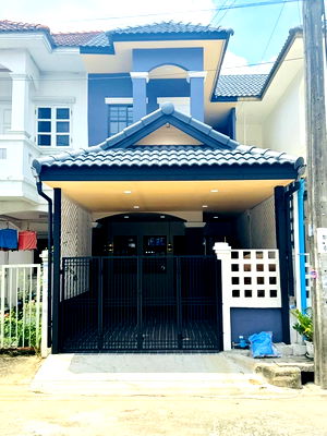 ทาวน์โฮม พหลโยธิน 54/1 : ทาวน์เฮ้าส์ แต่งใหม่ สวย กว้าง ทำเลดี หมู่บ้าน ศรีธราวรรณ พหลโยธิน54/1 แยก4-53 สายไหม ใกล้สนามบินดอนเมือง ทางด่วน