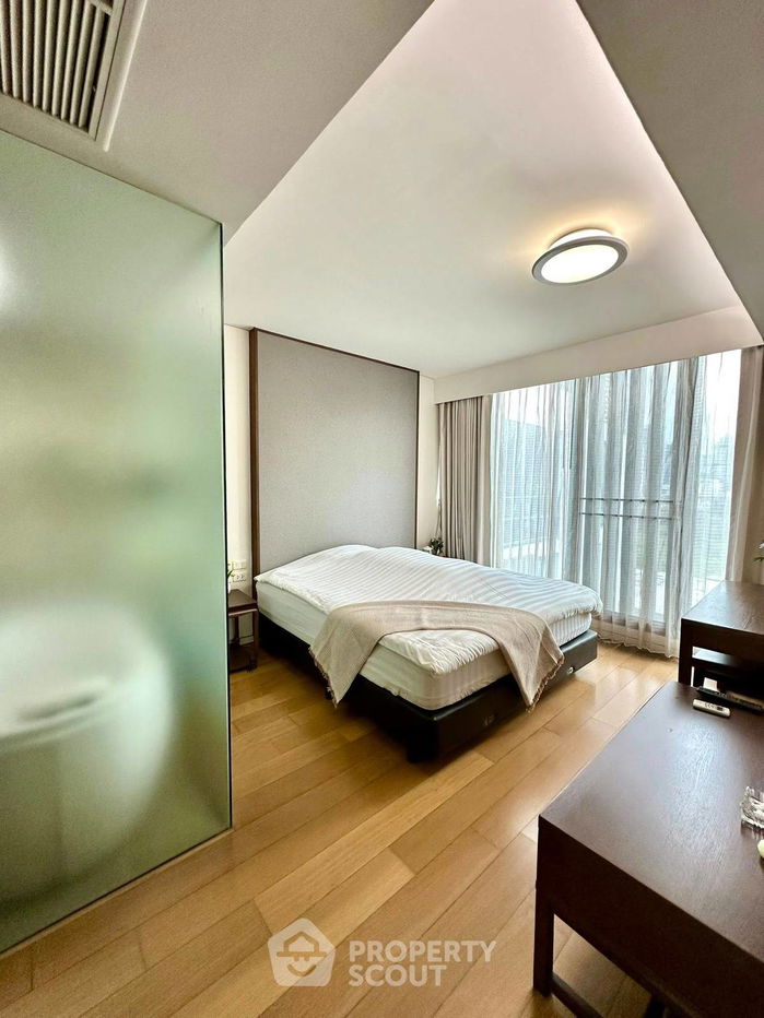 picture 3-BR Condo at Siamese Thirty Nine near BTS Phrom Phong (ID 2338667) - 12/22