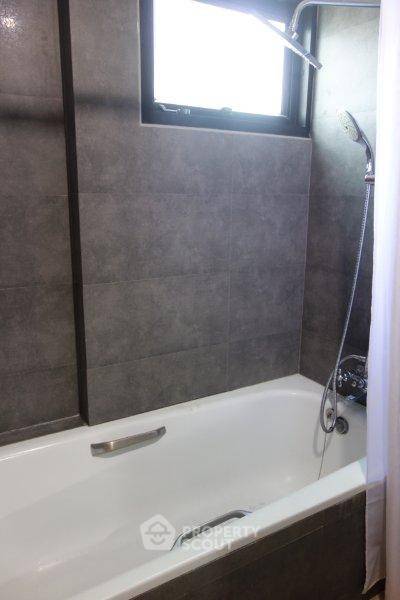 picture 3-BR Condo at Le Premier 2 Condominium near BTS Thong Lor (ID 515307) - 8/12