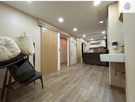 รูป ขายคอนโดมายสตอรี่ ลาดพร้าว 71 (มุม) ห้องชุดสำหรับทำธุรกิจชั้น 1 เนื้อที่ 97.38 ตร.ม แต่งพร้อมดำเนินกิจการ เหมาะทำคลีนิค ออฟฟิศ ร้านกาแฟ - รูปที่ 15/20