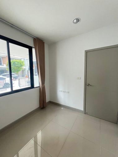 4-bed townhouse for rent, 220 sqm, 22.3 sq wah, Premium Place Phaholyothin - Ramintra