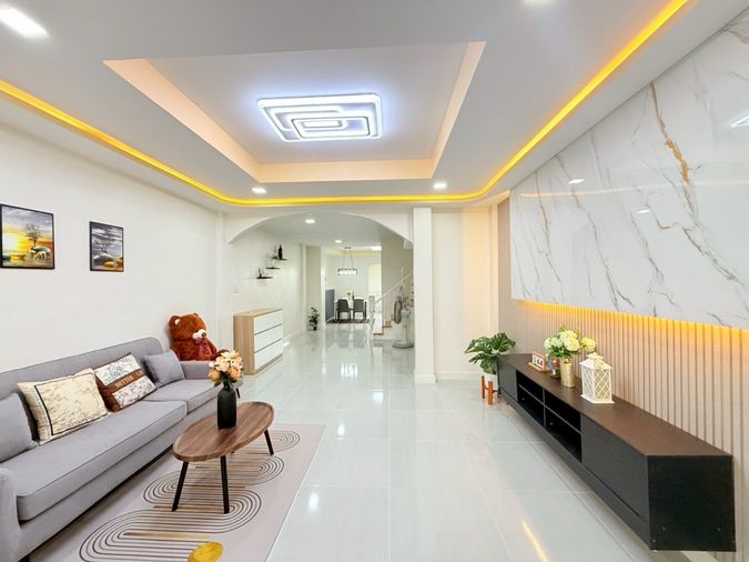 ขายทาวน์โฮม 3 ห้องนอน 84 ตร.ม. 21 ตร.ว. ศรีธราวรรณ