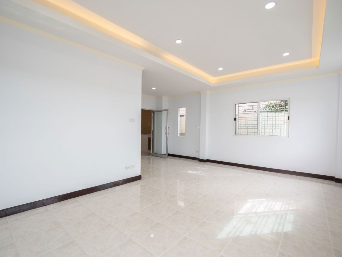 รูป ขายบ้านเดี่ยว หลังริม รีโนเวทใหม่ทั้งหลัง 58 ตรว. 3 นอน 2 น้ำ หมู่บ้านจิรกานต์ 1 บางกรวย ไทรน้อย บางบัวทอง นนทบุรี - รูปที่ 9/58