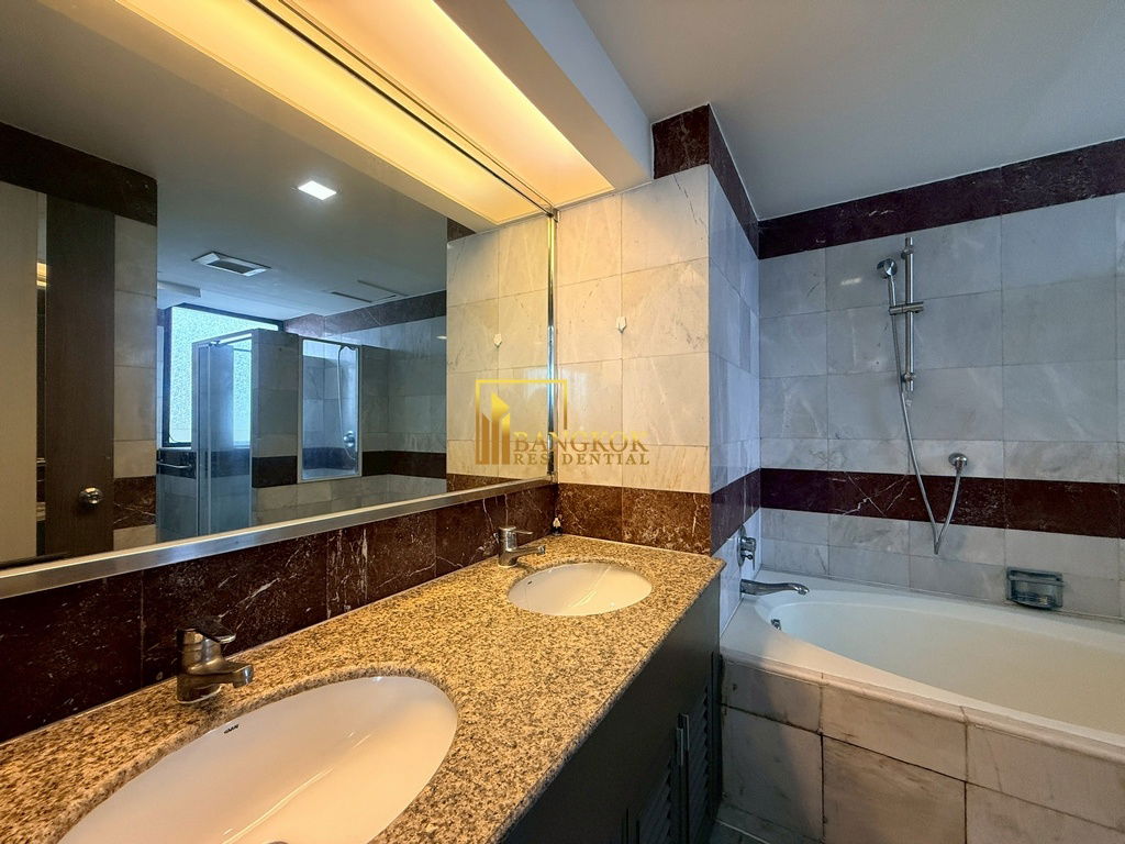 รูป President Park | Renovated 3 Bedroom Condo in Phrom Phong - BR16405CD - รูปที่ 22/40