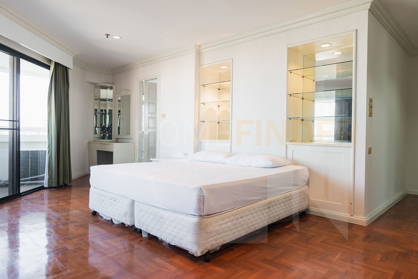 รูป Baan Suanpetch condominium 3 bedrooms, for rent - รูปที่ 7/24