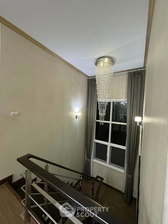 รูป บ้าน 5-ห้องนอน ที่ หมู่บ้านซื่อตรงเซรีน ใน บางเสร่ (ID 2144225) - รูปที่ 7/16