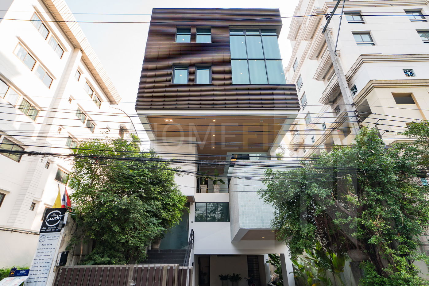 รูป House Ruamrudee - 3 Bedrooms, Private Pool 4 bedrooms, for rent - รูปที่ 26/52