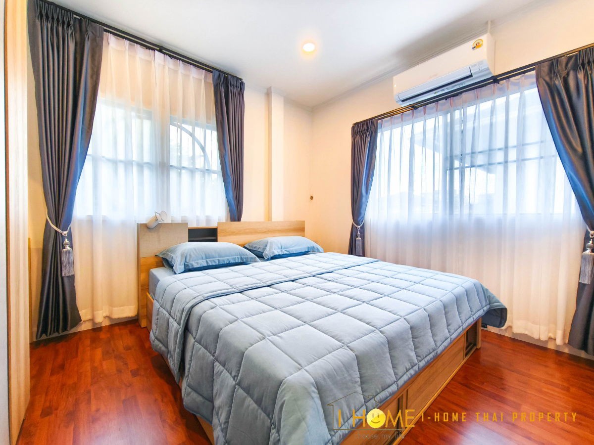 picture Two-storey pool villa for rent with 5 bedrooms,4 toilets and 1 kitchen.  - 27/62