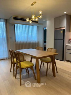 2-BR Condo at Supalai Place Sukhumvit 39 near BTS Phrom Phong (ID 2338669)