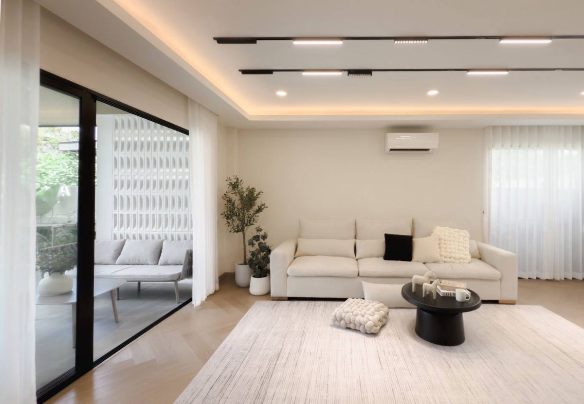 picture Two-storey pool villa for sale  4 bedrooms 4 bathrooms and 2 parkings. - 31/38