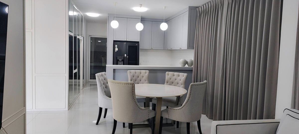 รูป ให้เช่า! บ้านเดี่ยว 2 ชั้น 6 ห้องนอน 5 ห้องน้ำ (70 ตร.ว.) ทำเลทองย่านลาดพร้าว-ห้วยขวาง เฟอร์ฯ ครบชุด - รูปที่ 3/13