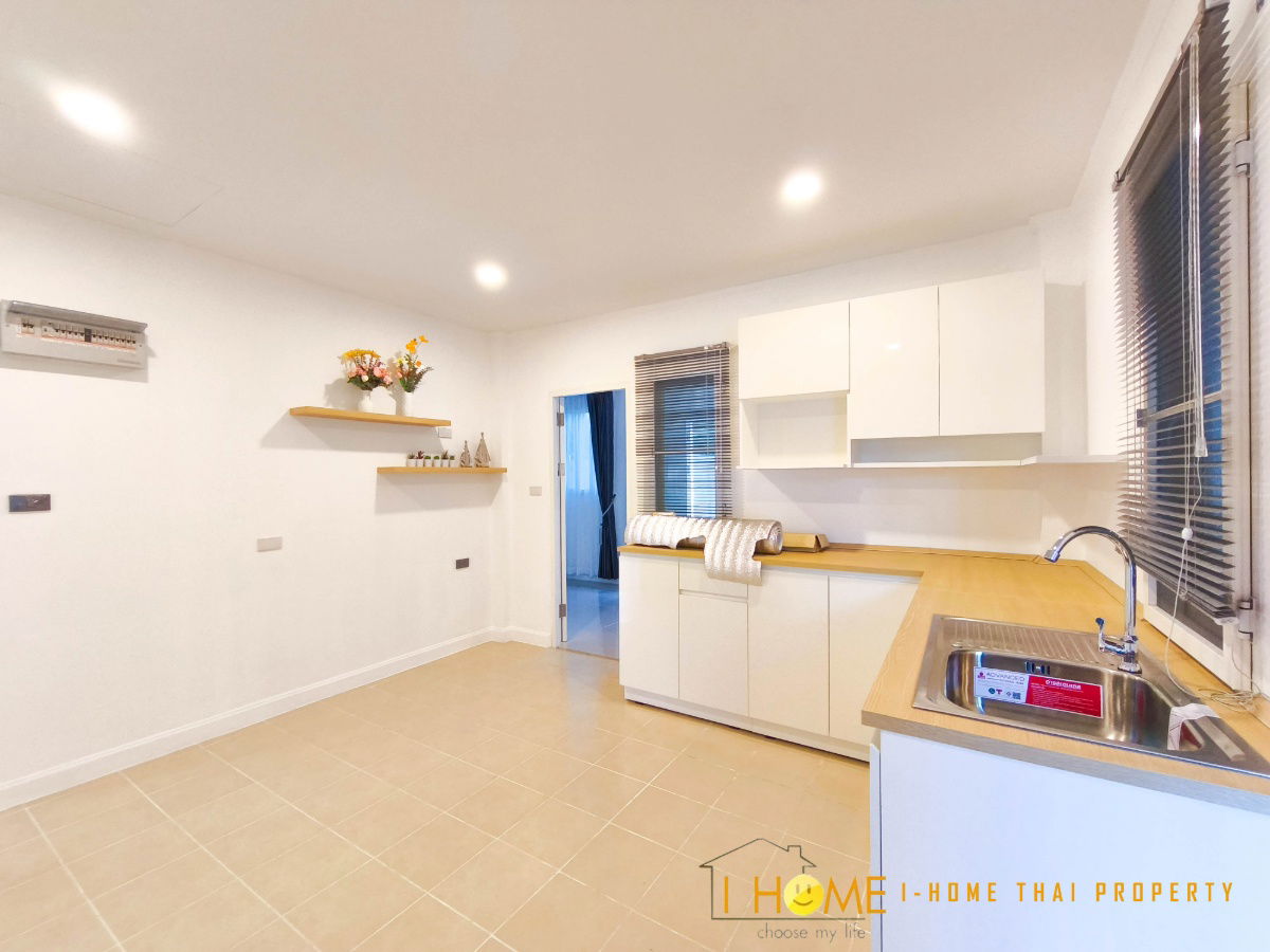 picture Two-storey pool villa for rent with 5 bedrooms,4 toilets and 1 kitchen.  - 49/62