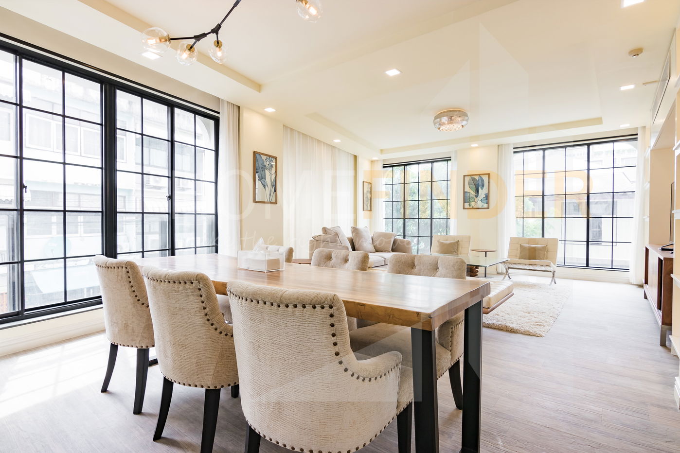 รูป Penthouse Condominium 2 4 bedrooms, for rent - รูปที่ 53/136