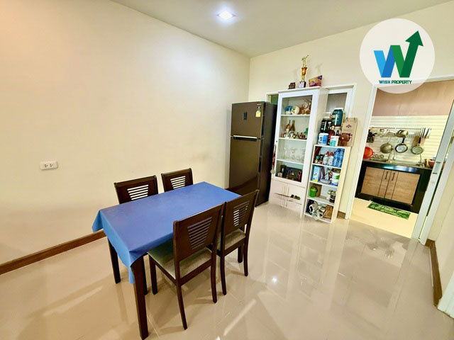 รูป ขายบ้านทาวน์เฮ้าส์ โกลเด้นทาวน์ 3 ลาดพร้าว-เกษตรนวมินทร์ 4 ห้องนอน 3 ห้องน้ำ 2 ที่จอดรถ ต่อเติมครบ ใกล้ตลาดบางกะปิ - รูปที่ 2/9