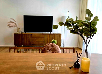 Condos for rent : 2-BR Condo at Muniq Langsuan near BTS Ratchadamri (ID 2103117)