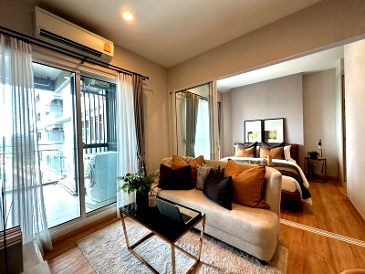 Condos for sale : For sale: TheZea Sriracha Condo, beautiful room, brand new, fully furnished, move in ready