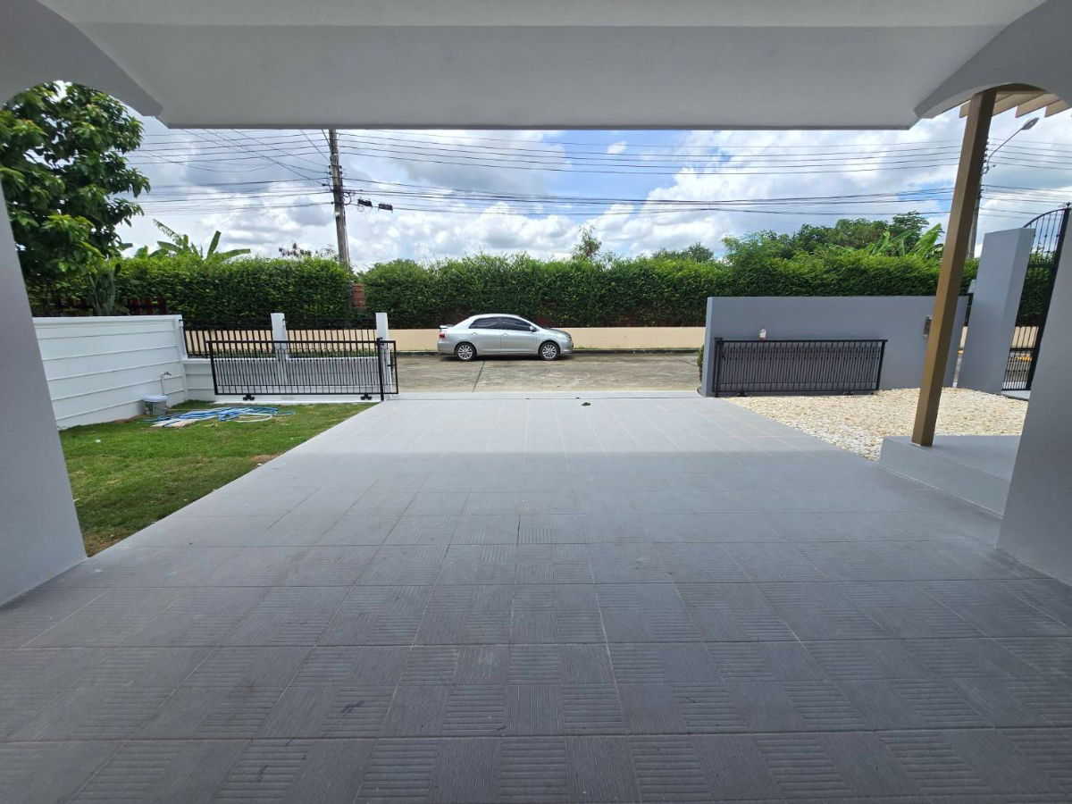 รูป บ้านหลังใหญ่ เนื้อที่เยอะมาก แต่งใหม่ทั้งหลัง ต่อเติมเต็ม จัดสวนสวย น่าอยู่มาก หมู่บ้าน ทัสคาน่า ถนนพระยาสุเรนทร์41 คลองสามวา  - รูปที่ 12/55