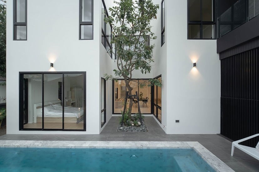 รูป ขาย Pool Villa  สองชั้น     5  ห้องนอน  6   ห้องน้ำ  1 ห้องครัว  3  ที่จอดรถ - รูปที่ 3/19