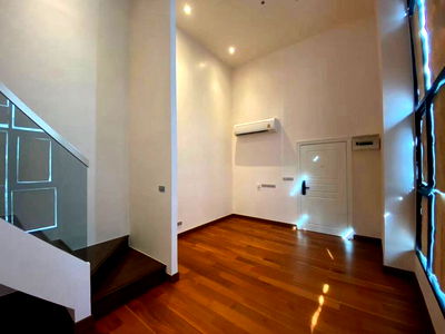 Condos for rent Shrewsbury International School : For Rent Altitude Symphony Charoenkrung Unit 51/16(401) (Empty room)(New room)