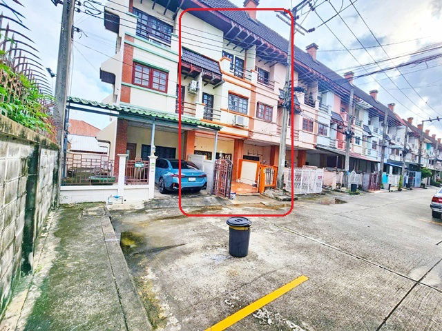 รูป ทำเลติดถนนใหญ่ ซอยนวมินทร์ 133-141 3น้ำ ตรงข้ามโลตัส ไทวัสดุ 4นอน ทาวน์เฮ้าส์ 3 ชั้น มี 7-Eleven สนามหญ้า 2แอร์ บึงกุ่ม 24ตร.วา 274 ตร.ม. - รูปที่ 1/8