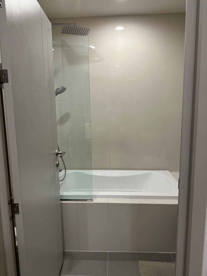 รูป ✅ ✅ OKA HAUS Sukhumvit 36 , Luxury Class 1 ห้องนอน พร้อมเข้าอยู่ ติดต่อไลน์ @bktasset หรือโทร 095-325-8928 - รูปที่ 5/7