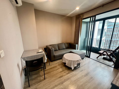 Condo for rent: Ideo Mobi Asoke. ready to move in. If interested, contact Line @goodmanpro or call 0999029192.