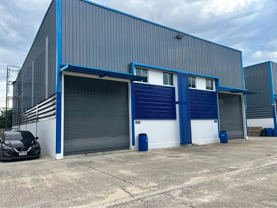 รูป โกดังให้เช่า ลำลูกกาคลอง6 ขนาด 600 ตรม.  มี ออฟฟิศ 2 ชั้น พื้นรับน้ำหนัก 3 ตัน/ตรม. ไฟฟ้า 3 เฟส อาคารใหม่ พื้นขัดมัน ทำโรงงานได้ รถใหญ่เข้าได้ - รูปที่ 6/14