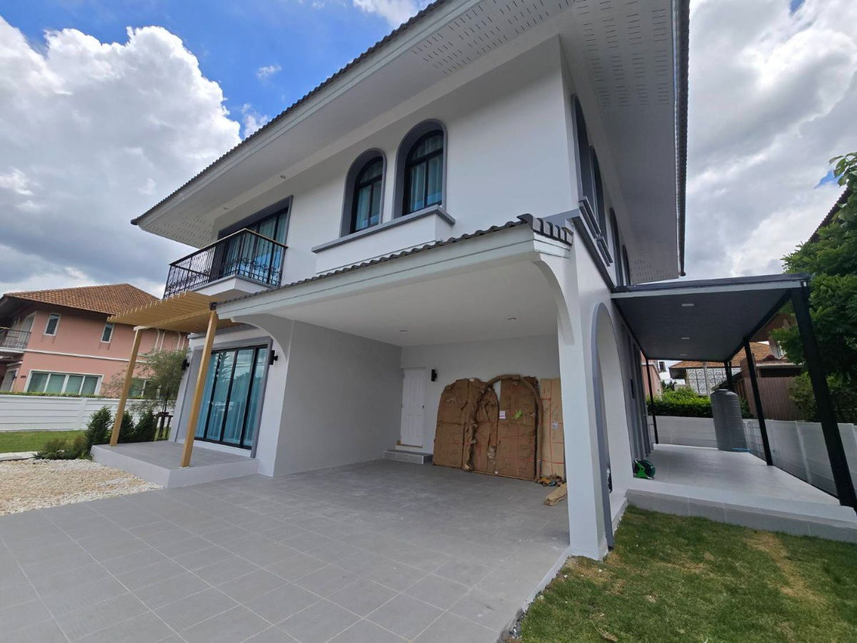 รูป บ้านหลังใหญ่ เนื้อที่เยอะมาก แต่งใหม่ทั้งหลัง ต่อเติมเต็ม จัดสวนสวย น่าอยู่มาก หมู่บ้าน ทัสคาน่า ถนนพระยาสุเรนทร์41 คลองสามวา  - รูปที่ 8/55