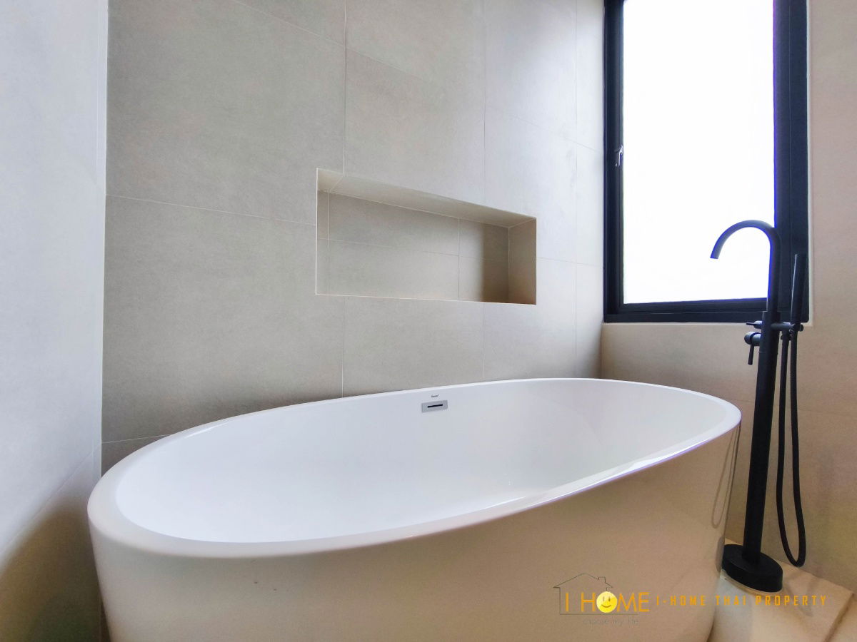 รูป ให้เช่าPool villa 2 ชั้น  5 ห้องนอน 5 ห้องน้ำ 1  ห้องครัว 2  ที่จอดรถ - รูปที่ 60/62