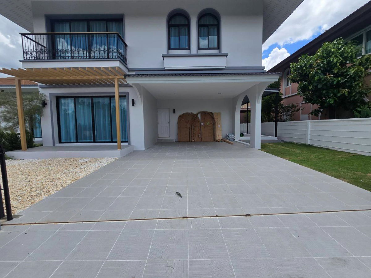 รูป บ้านหลังใหญ่ เนื้อที่เยอะมาก แต่งใหม่ทั้งหลัง ต่อเติมเต็ม จัดสวนสวย น่าอยู่มาก หมู่บ้าน ทัสคาน่า ถนนพระยาสุเรนทร์41 คลองสามวา  - รูปที่ 5/55