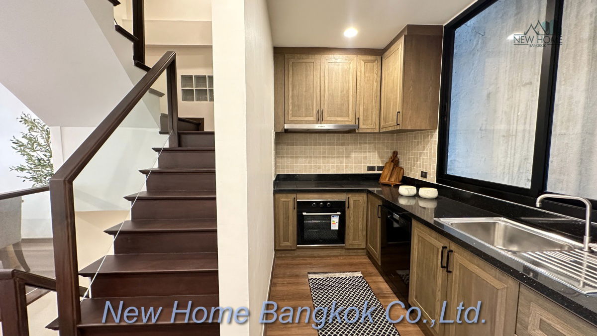 รูป ทาวน์เฮาส์สุดหรูพร้อมดาดฟ้าส่วนตัว – ที่สุดของย่านสาธร-สีลม - รูปที่ 17/43