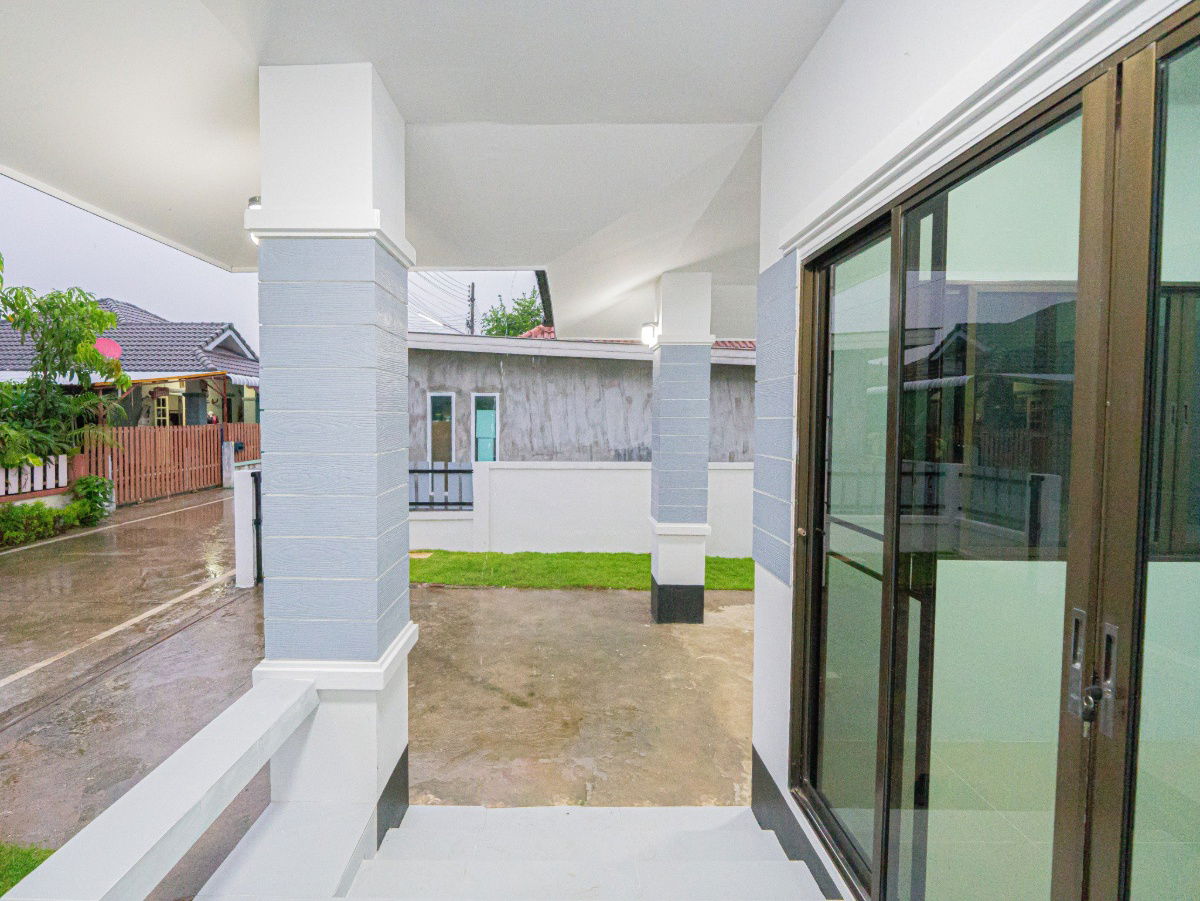 รูป ขายบ้านเดี่ยวชั้นเดียว  3 ห้องนอน  2 ห้องน้ำ  1 ห้องครัว  2 ที่จอดรถ - รูปที่ 3/18