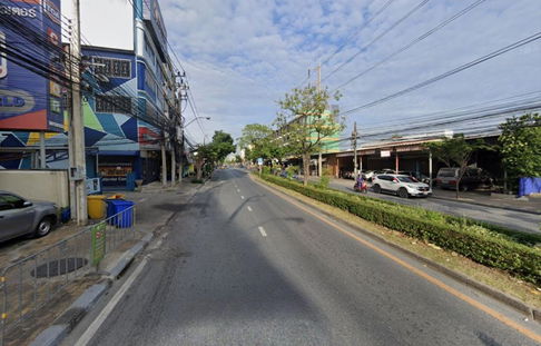 ขายที่ดินพร้อมสิ่งปลูกสร้าง ถนนลาซาลใกล้ MRT ศรีลาซาล